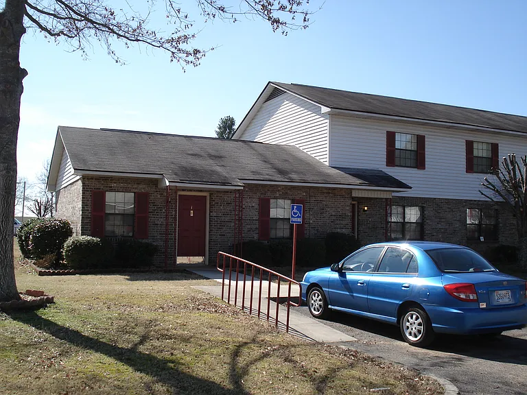Hartselle Villas — Photo 7