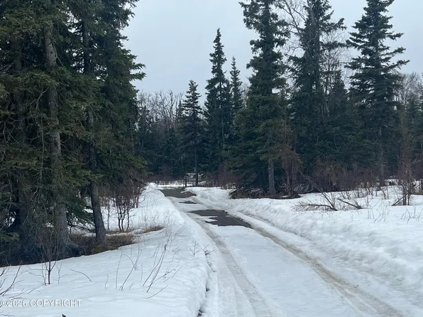 44546 Opal St, Kenai, AK 99611