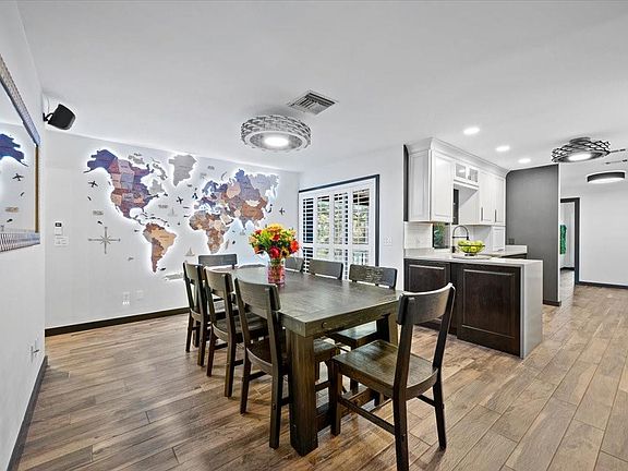 5th image of 1825 SE Elrose Street
