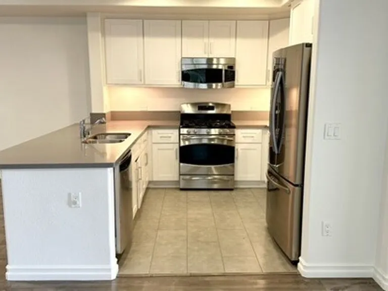 629 Traction Ave #436 — Photo 23