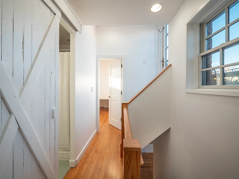 101 W 81st St #717 — Photo 9