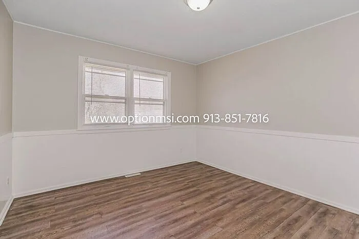 8006 E 118th Ter — Photo 13