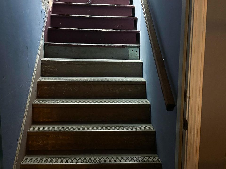 Entry Staircase