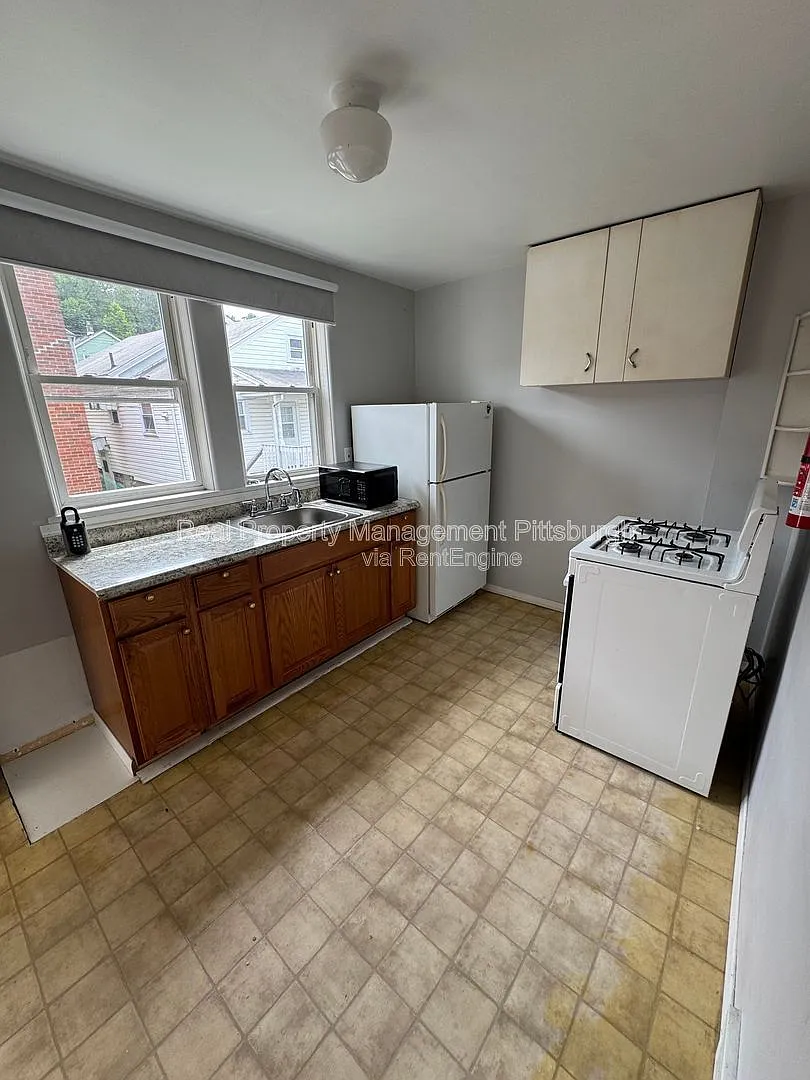 1 bed, 1.0 bath, $950 — Photo 1