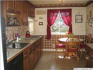 4th image of 38 Fanwood Dr