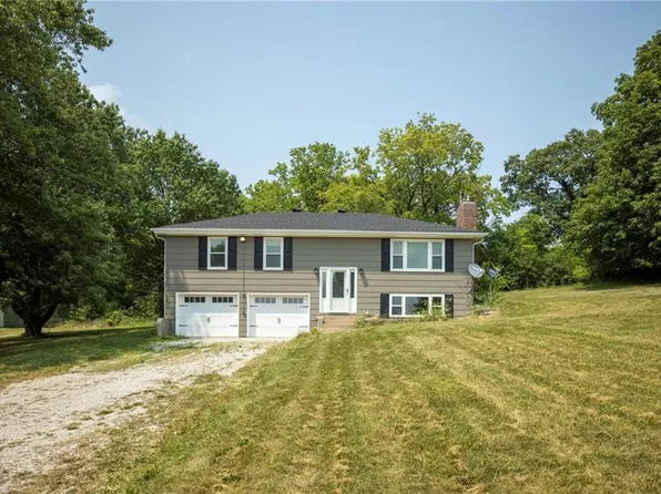 41892 E 144th St, Richmond, MO 64085