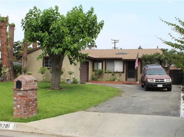 18701 E Linfield St, Azusa, CA 91702