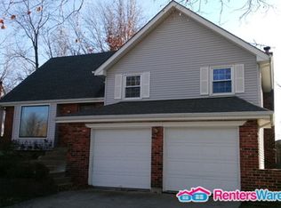1931 E Sheridan Bridge Ln, Olathe, KS 66062