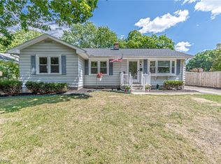 457 Manderly Dr, Akron, OH 44313