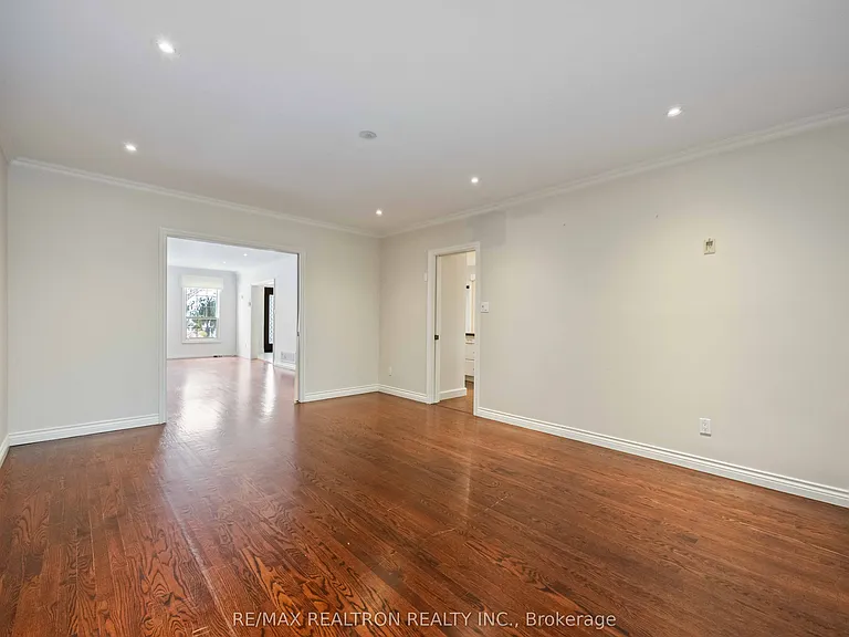 12 Donwoods Dr — Photo 10