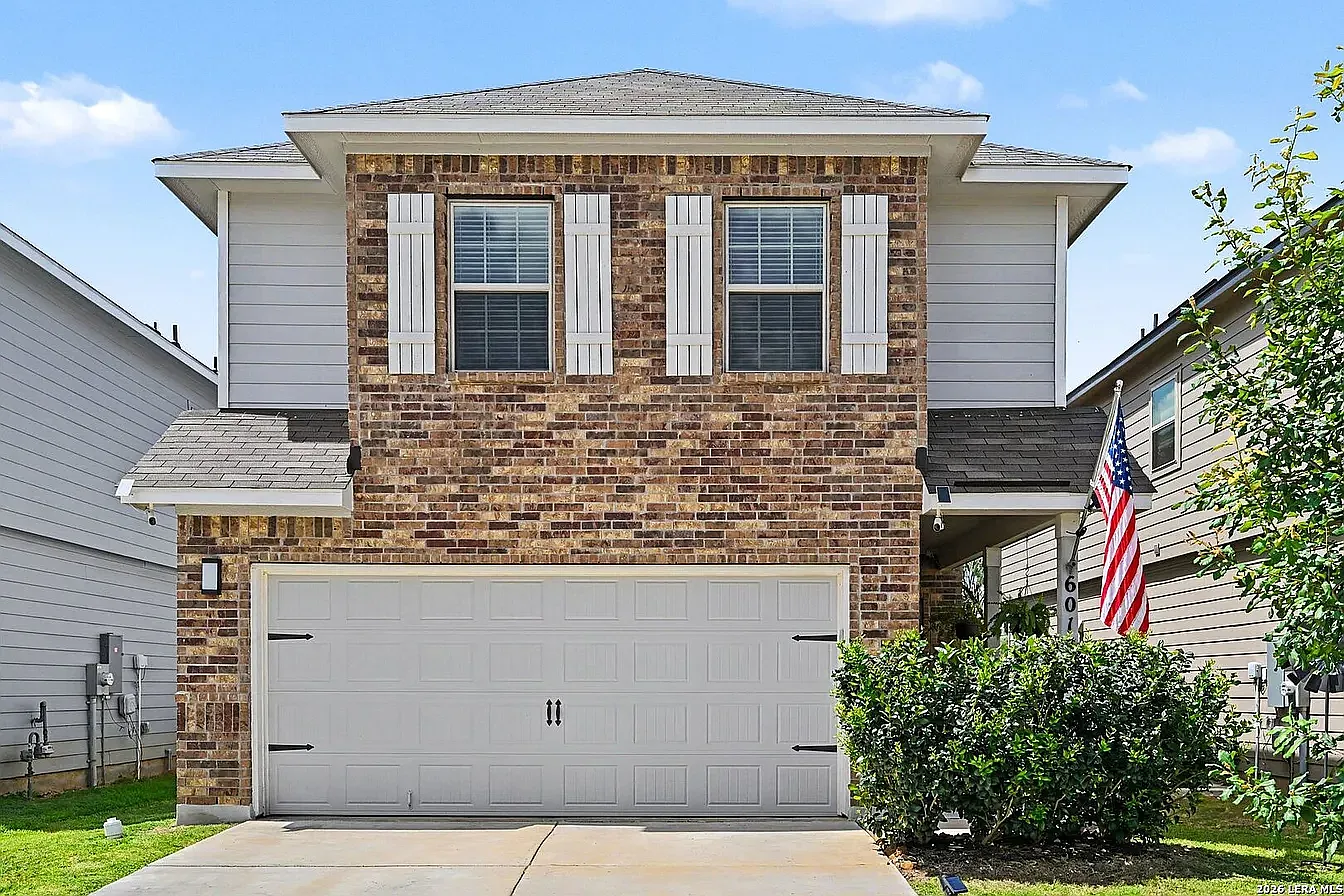 4 bed, 2212 sqft, $2,500 — Photo 1