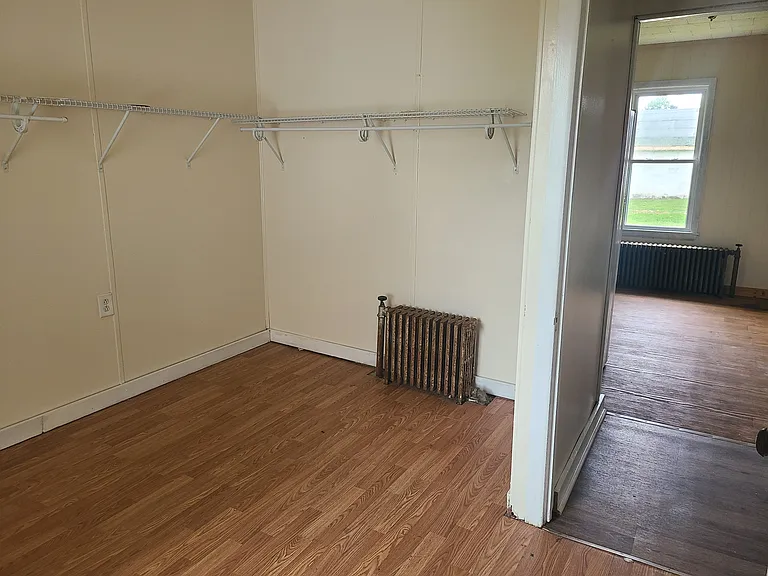 140 Mullens St — Photo 24