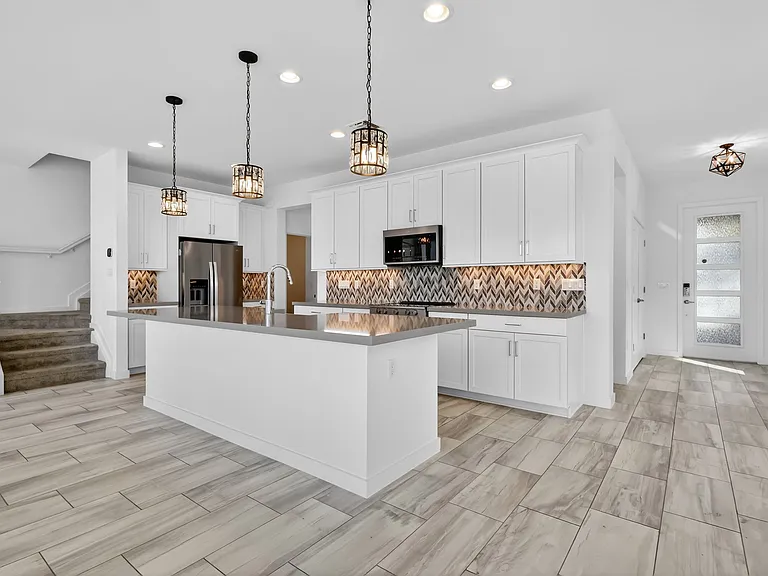 8792 Antarus Dr — Photo 3