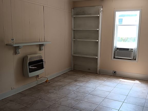 4th image of 678 Dixie Ave