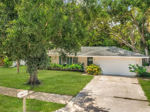 2450 Arlington St, Sarasota, FL 34239