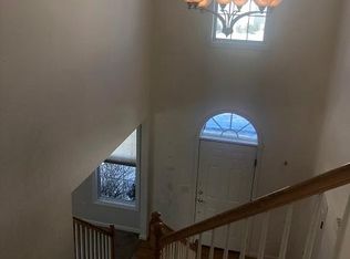 35 Oriental St, Worcester, MA 01605