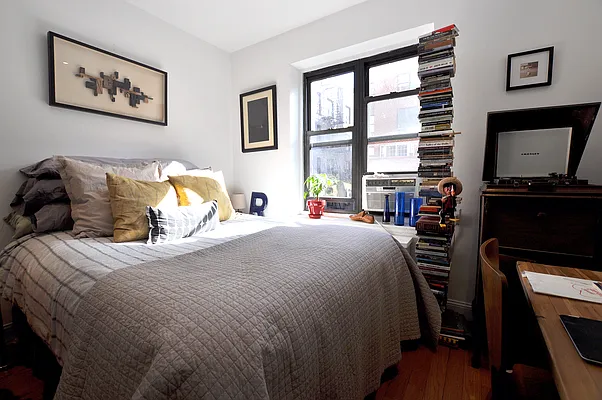 Rented by Buchbinder & Warren | media 6