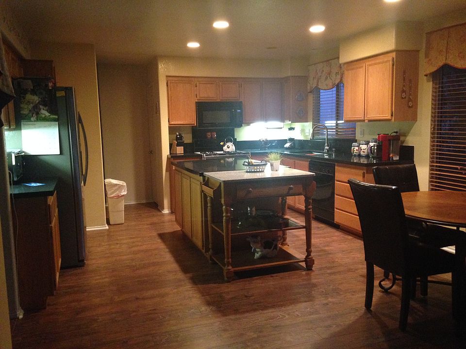 1st image of 783 Canary Ln