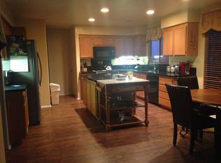 783 Canary Ln, Corona, CA 92879