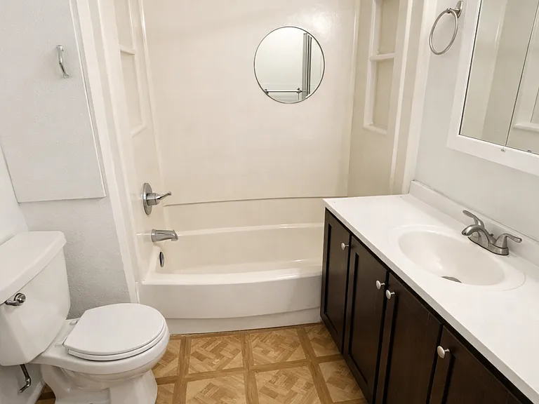 404 S Foote Ave — Photo 7