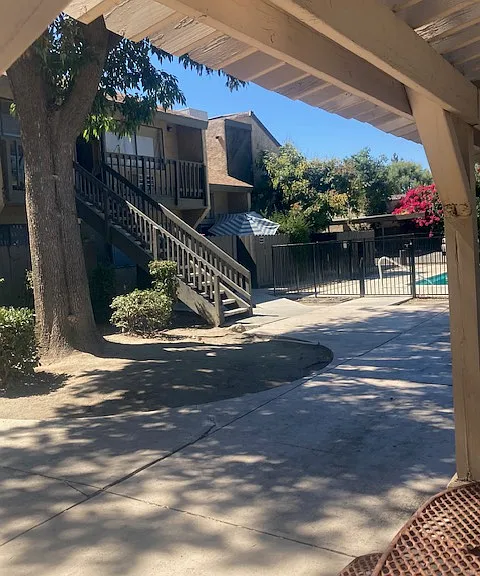 Baywood Apartments — Photo 25