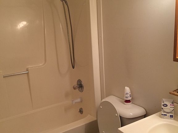 4th image of 205 W Illinois Ave APT A