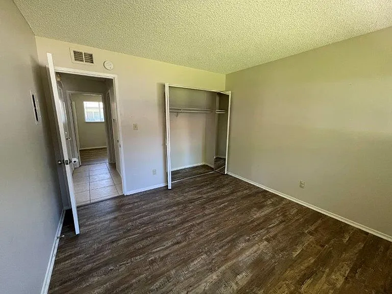 9508 Emerald Park Dr #1 — Photo 11