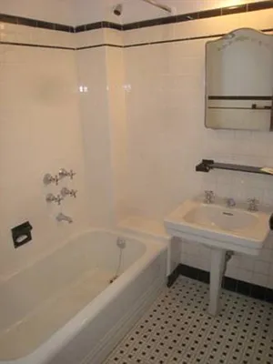 Rented by Raz Realty | media 17