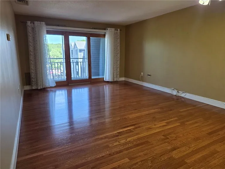 1800 Douglas Ave #327 — Photo 6