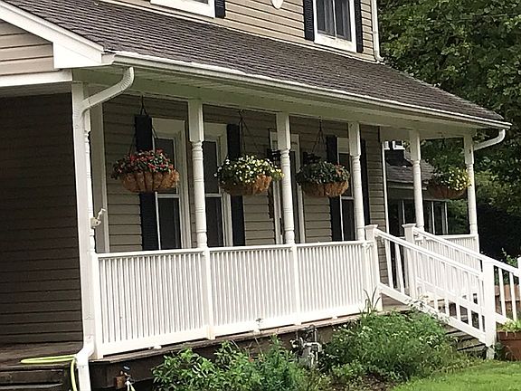 5th image of 480 N Country Rd