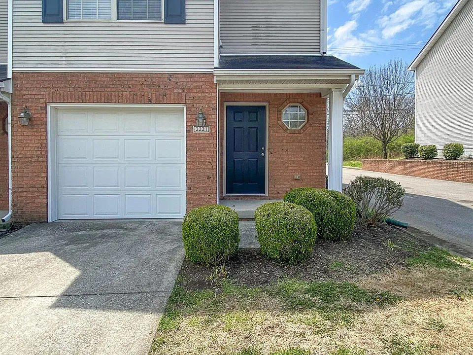 2221 Reserve Ct