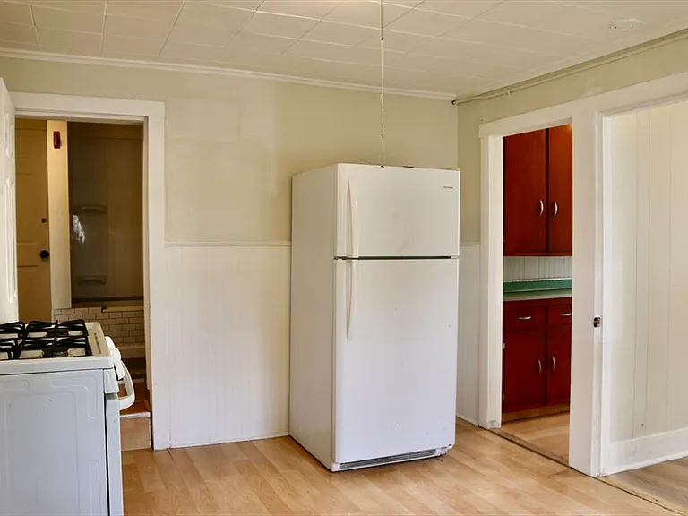 17 Granite St #1 — Photo 4