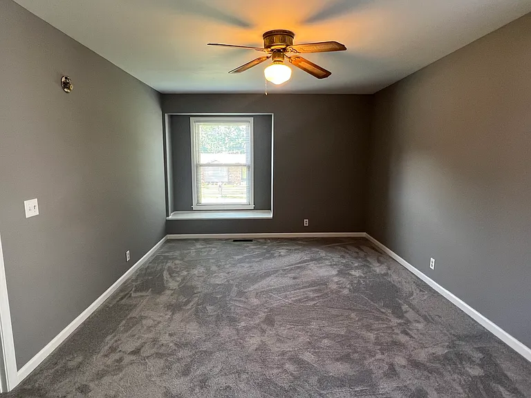 190 Evergreen Cir — Photo 9