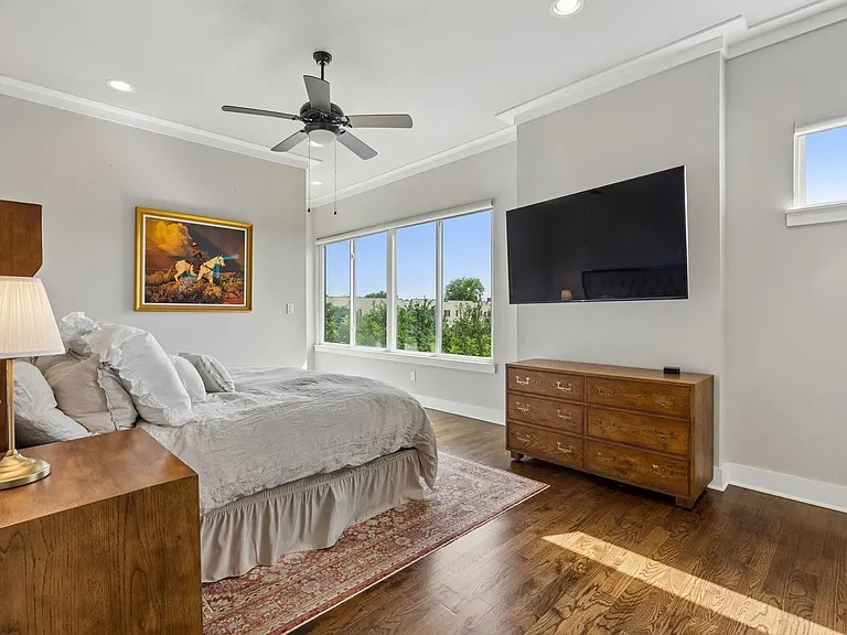 4402 Lafayette St #B — Photo 15