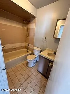 609 16th Ave #4 — Photo 11