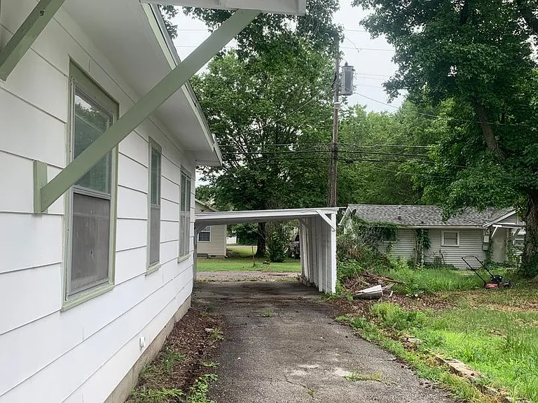 516 S Florida Ave — Photo 3