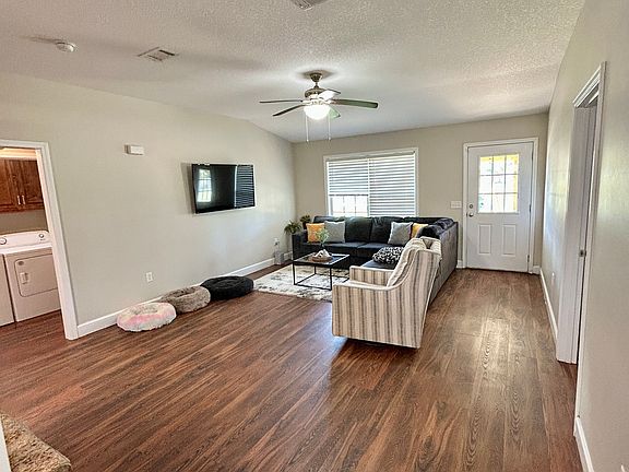 5th image of 211 Twin Lakes Dr