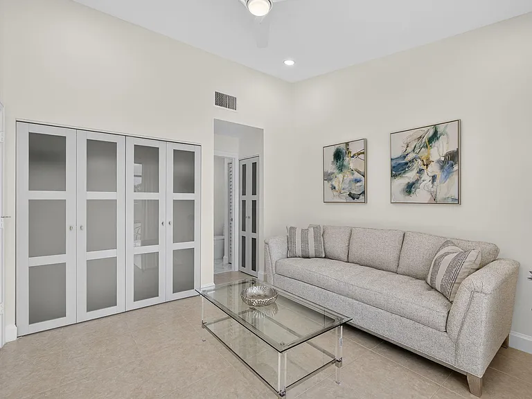 479 Prestwick Cir — Photo 31