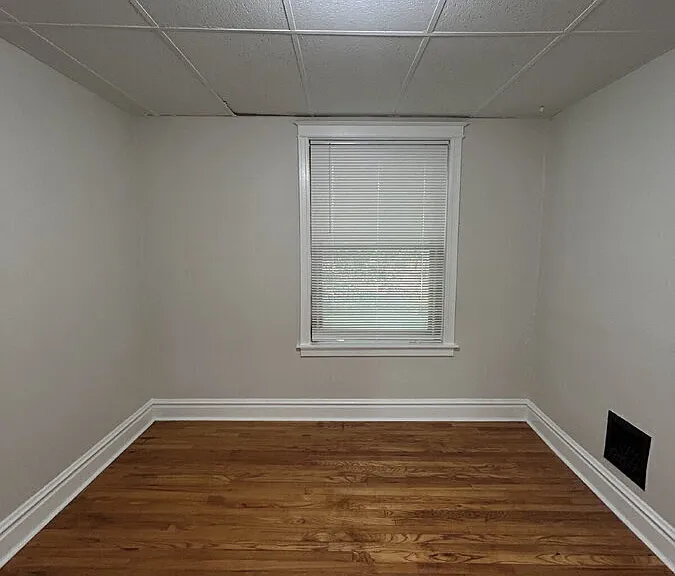 4950 Sutherland Ave #1F — Photo 12