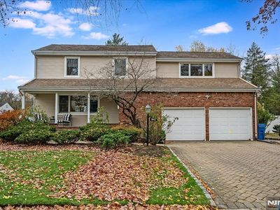 366 McKinley Blvd, Paramus, NJ, 07652