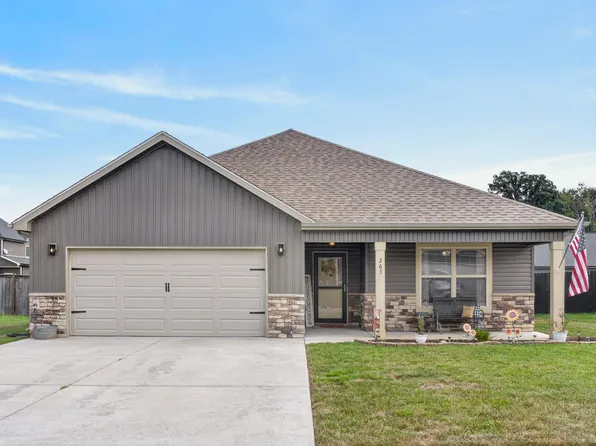 263 Crusaw Dr, Clarksville, TN 37043