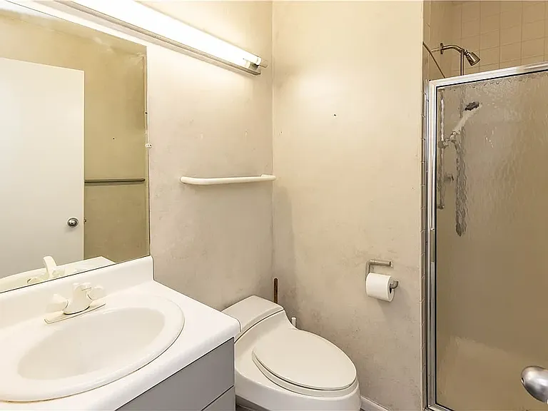 7520 Spectrum Way — Photo 4