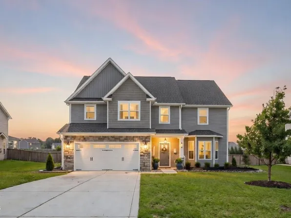 69 Squire St, Fuquay Varina, NC 27526