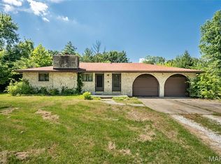 8734 Goshen Rd, Edwardsville, IL 62025