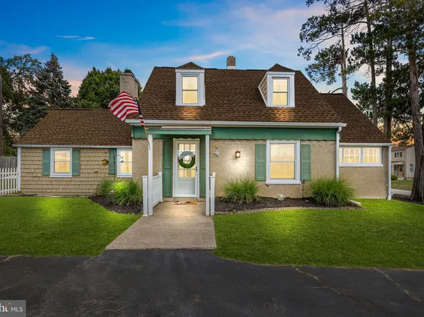 223 Orlemann Ave, Oreland, PA 19075