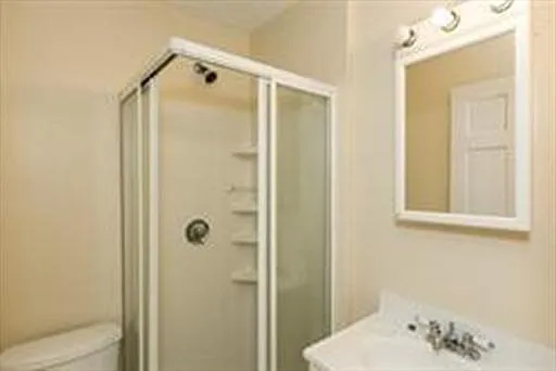 4 bed, 1195 sqft, $3,950 — Photo 4