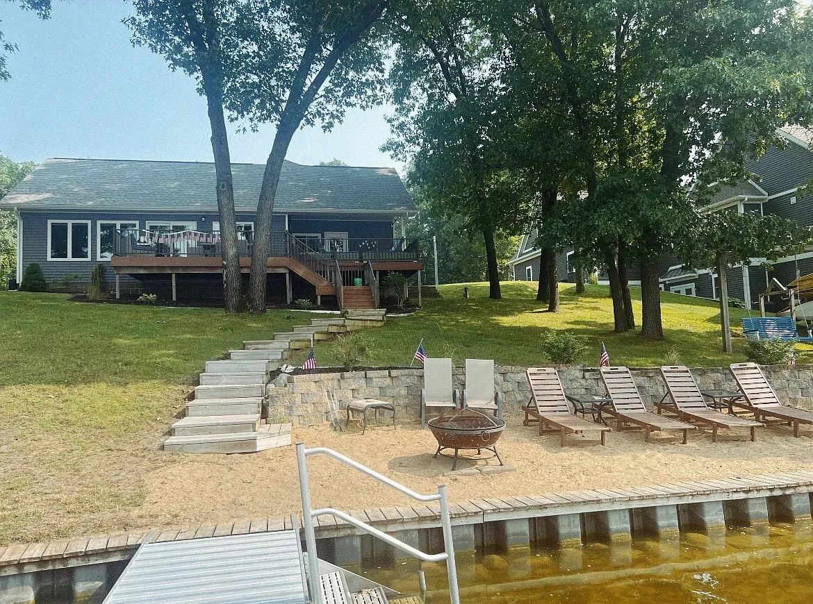 1 bed, 1.5 bath, 1500 sqft, $1,950 — Photo 1