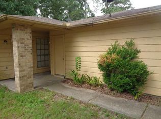 1616 Hazelwood St #B, Conroe, TX 77301