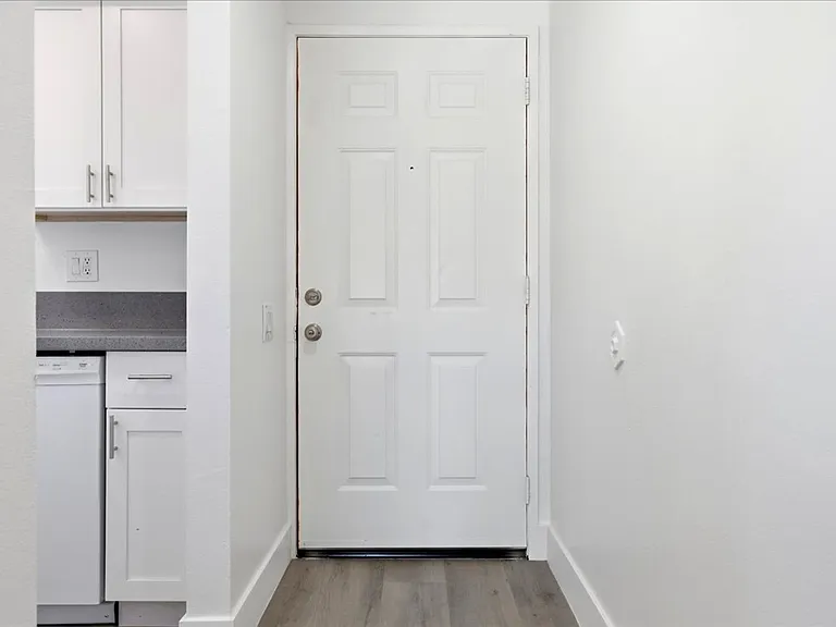 44441 San Rafael Avenue — Photo 16