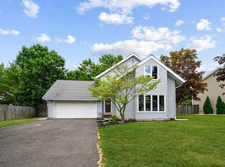 40 Snowbourn Pl, Hillsborough, NJ 08844